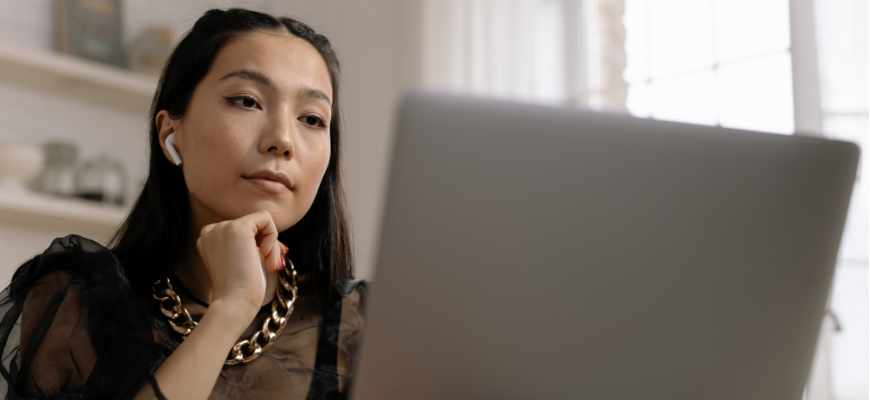 Does Applying For a Credit Card Hurt Your Credit Score?
