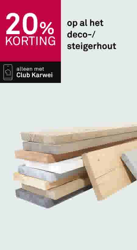 Stapel houten planken in verschillende kleuren met 20% kortingsaanbieding op deco- en steigerhout via Club Karwei