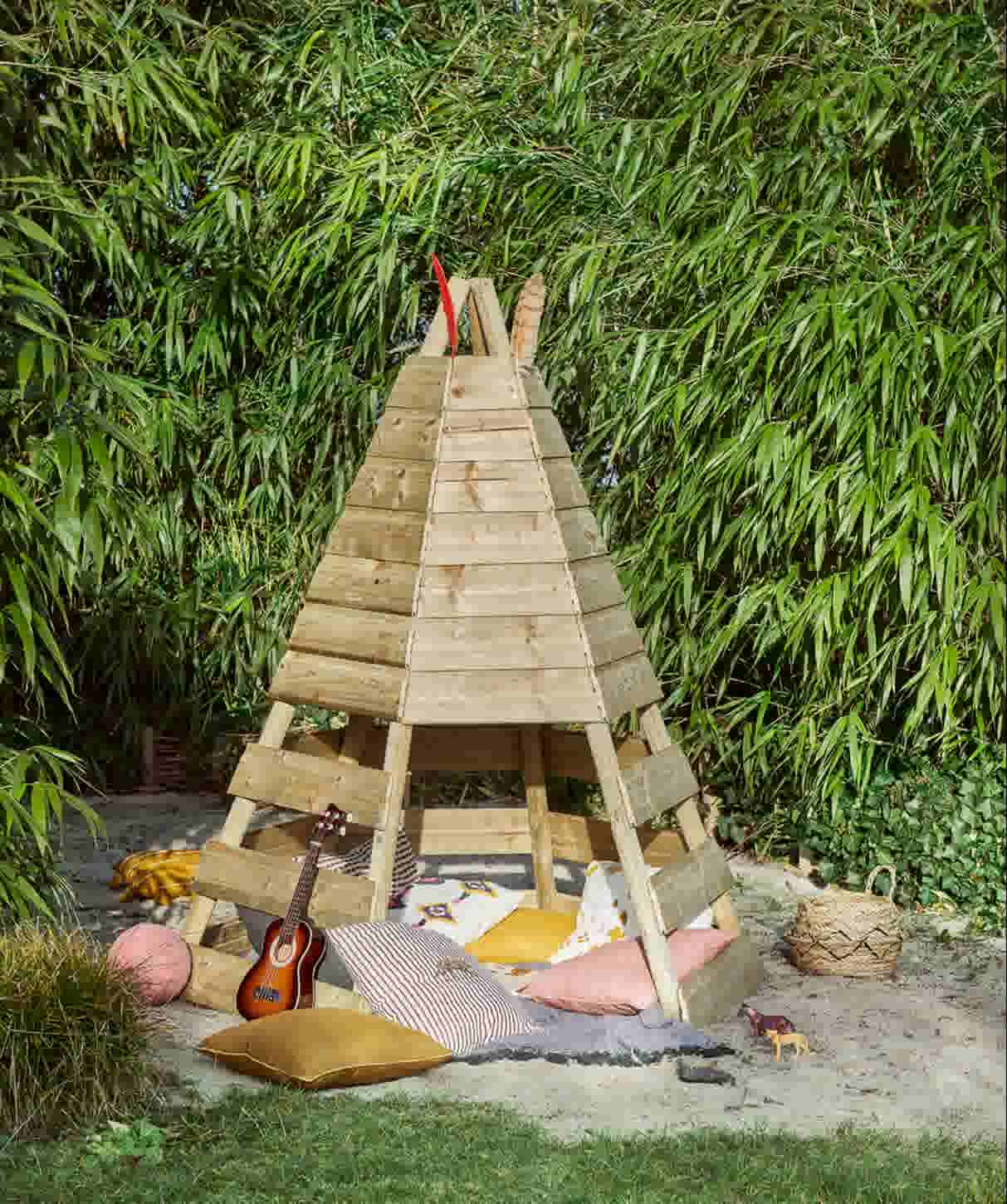Tuinfeest ideeën: houten speeltipi maken
