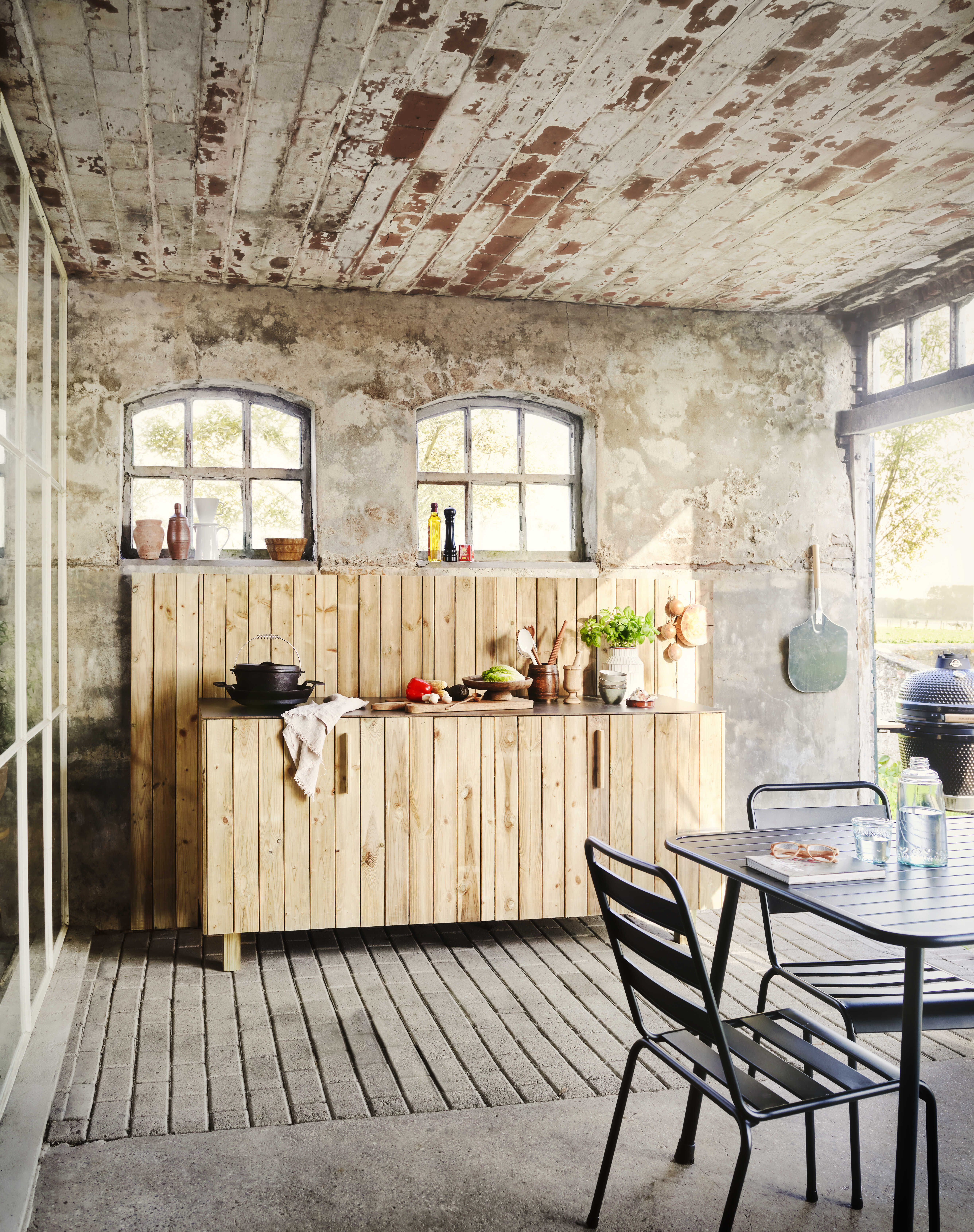 Eigen buitenbar met latjes maken