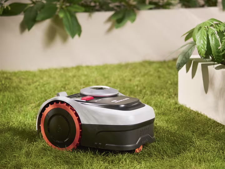 segway navimow robotmaaier op gras