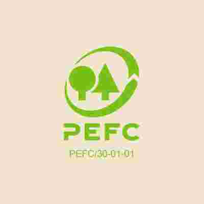 Groen PEFC-certificeringslogo met bomen en pijl op beige achtergrond, met tekst PEFC/30-01-01 eronder.