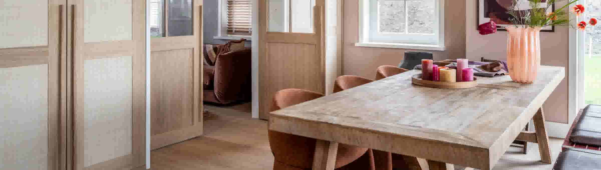 Kleurcontrasten in je woonkamer met verf