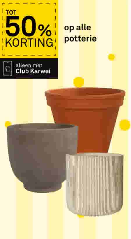 Drie bloempotten: terracotta, grijs en beige met streeppatroon. Aanbieding: tot 50% korting op potterie, alleen met Club Karwei.