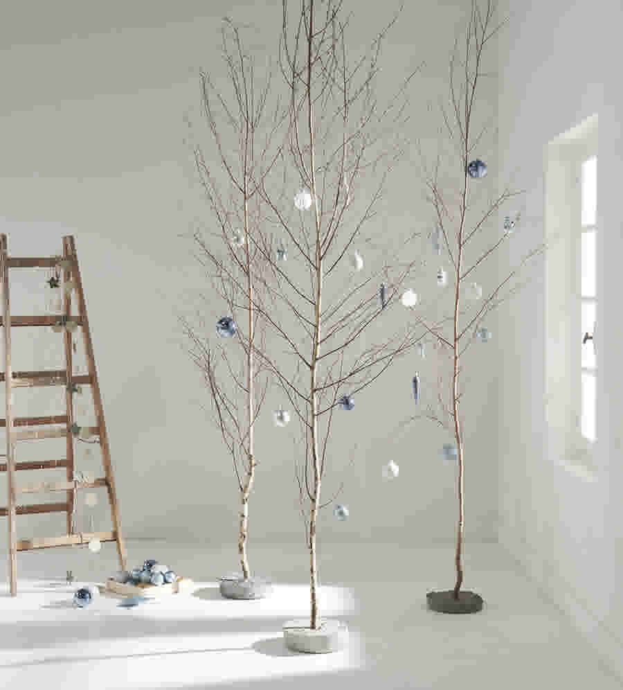 Kerstdecoratie idee: alternatieve kerstboom van berkentak in cement maken