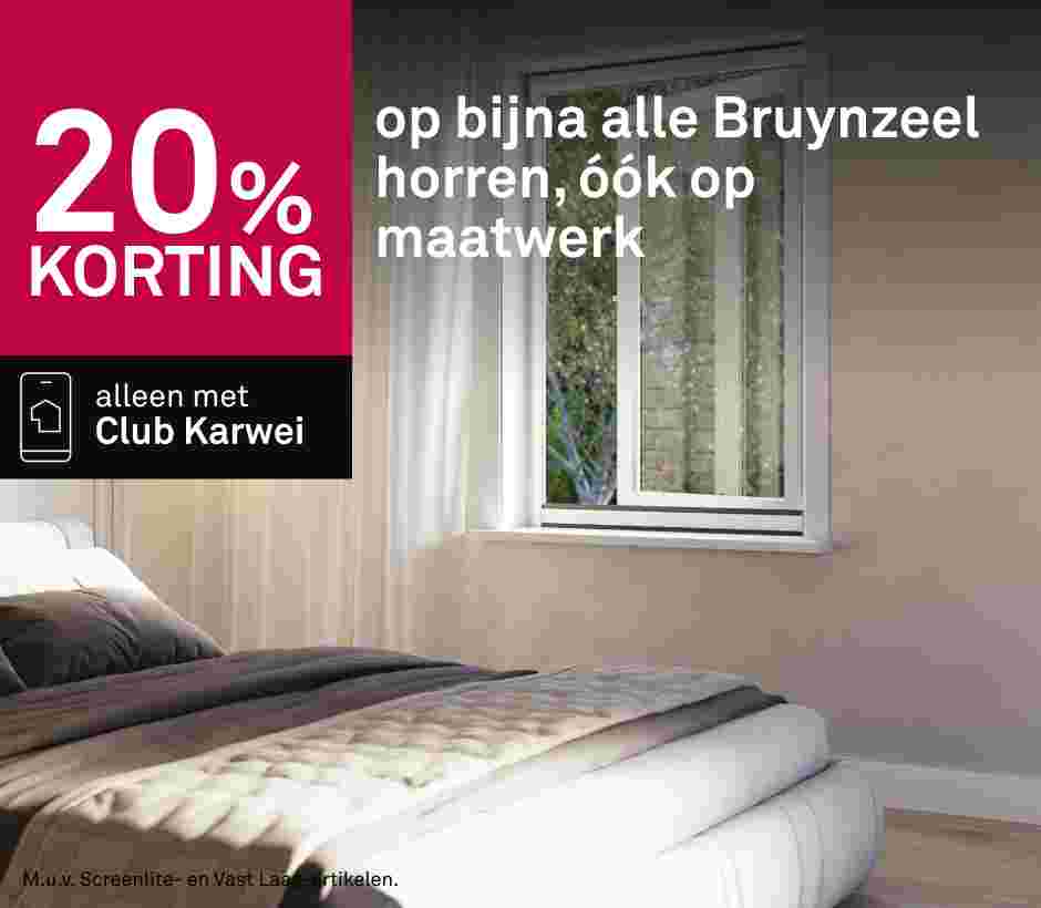Slaapkamer met wit raam met Bruynzeel horren. Advertentie: 20% korting op horren, alleen met Club Karwei.