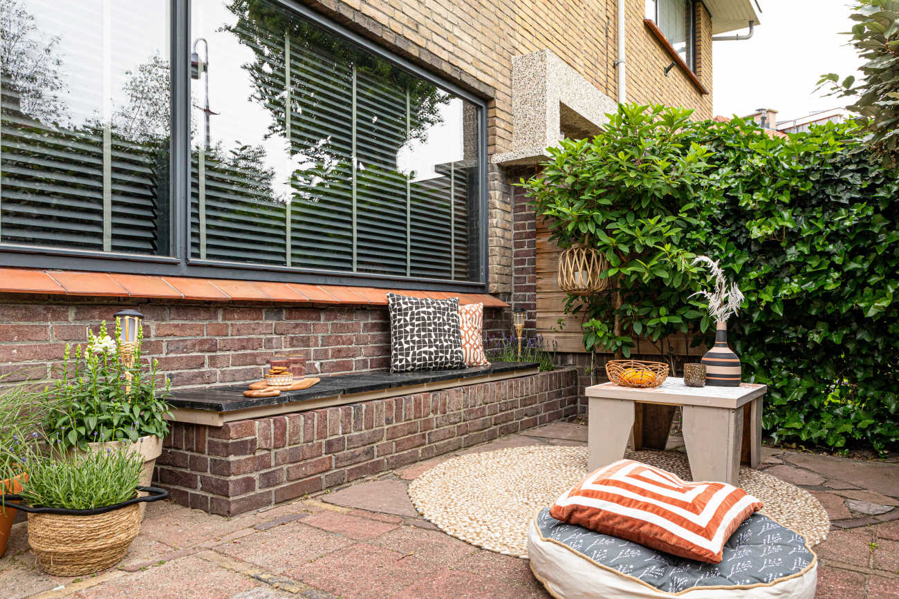 Van oude tegels naar mozaïektafeltje video