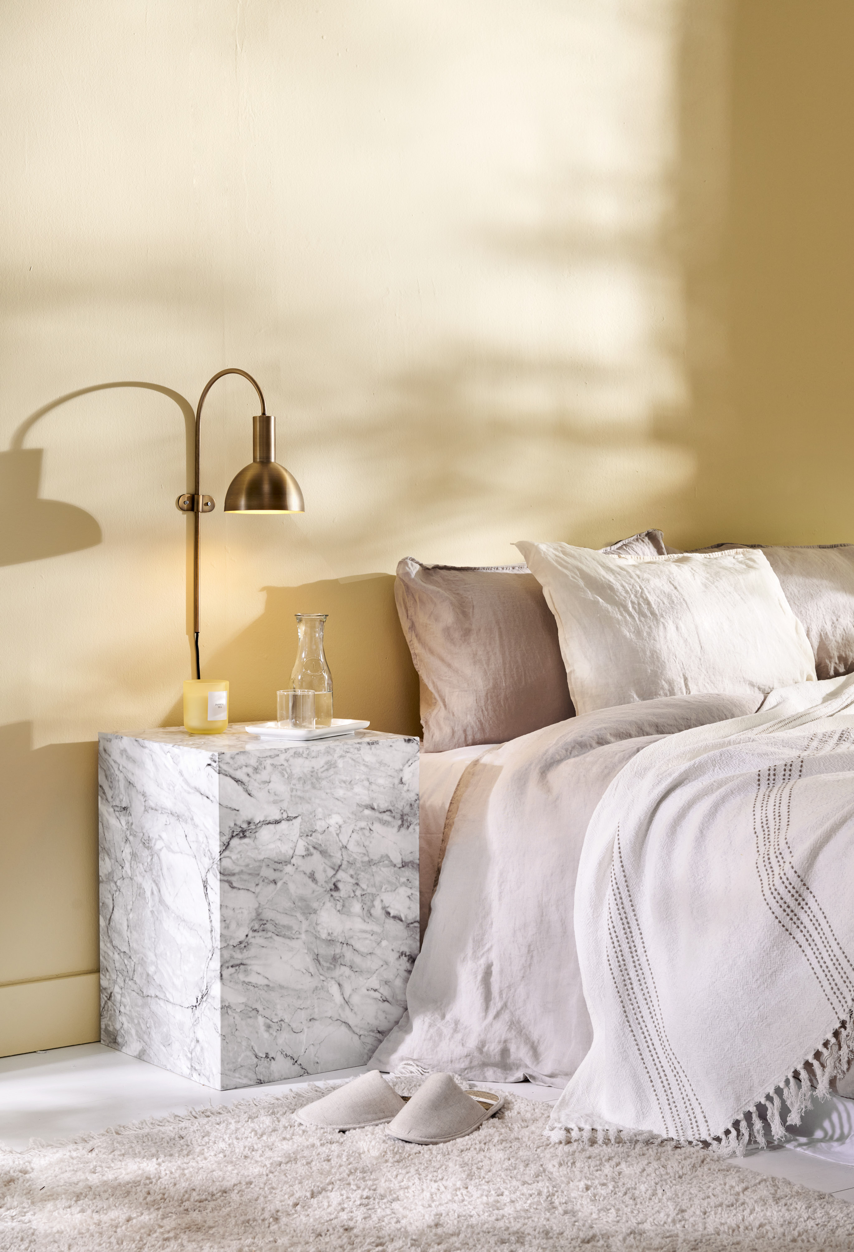 Marmerlook plakfolie nachtkastje