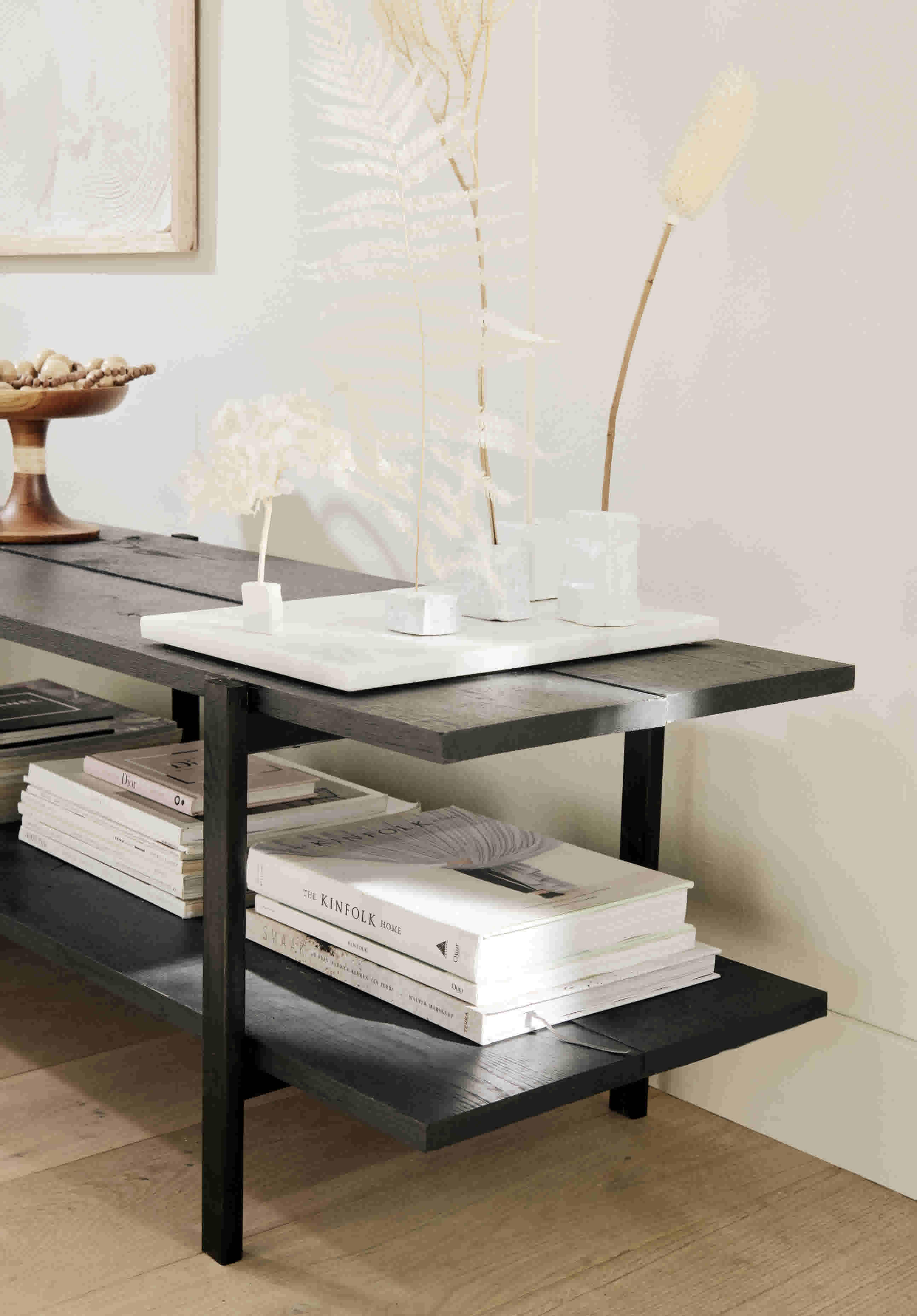 DIY brede boekentafel zwart side table