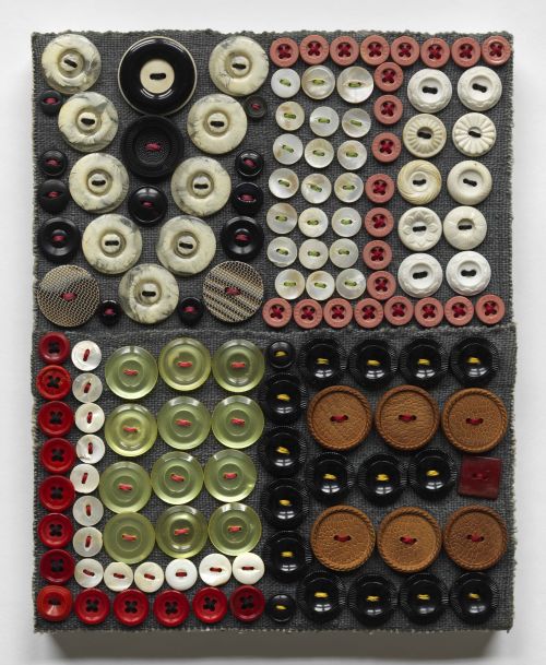 Jeff Perrone
Vile, 2008
Mud cloth, buttons, and thread on canvas
10 x 8 inches
25.4 x 20.3 cm