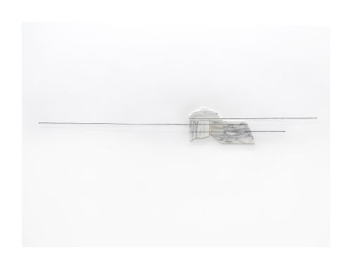 Anneke Eussen
Horizontal gravity, 2022
Marble, rope, nails
11.81 x 82.68 inches
30 x 210 cm