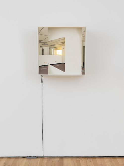 Meredith James
South 36° East (Column, Low Wall), 2025
Wood, aluminum, acrylic paint, magic sculpt, plastic film, led lights
25 x 25 x 18 inches
63.5 x 63.5 x 45.7 cm