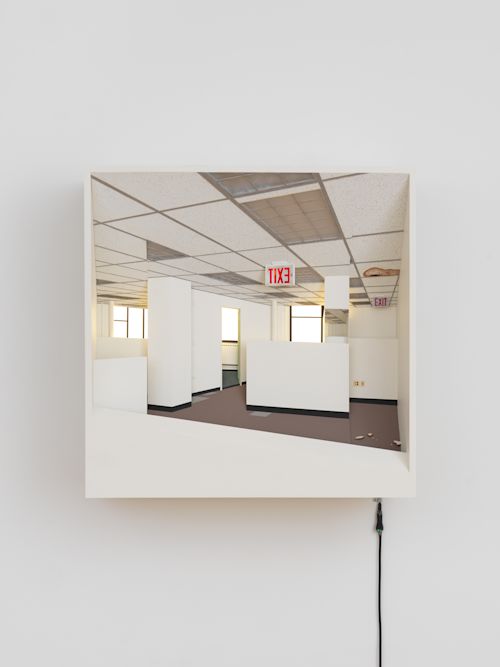 Meredith James
North 70° East (Low Wall, T-Shaped Wall), 2025
Wood, aluminum, acrylic paint, magic sculpt, plastic film, led lights
25 x 25 x 10.25 inches
63.5 x 63.5 x 26 cm