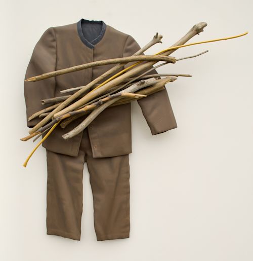 Ron Isaacs
Gathering, 2021
Acrylic on birch plywood construction
28 x 26.5 x 4.75 inches
71.1 x 67.3 x 12.1 cm