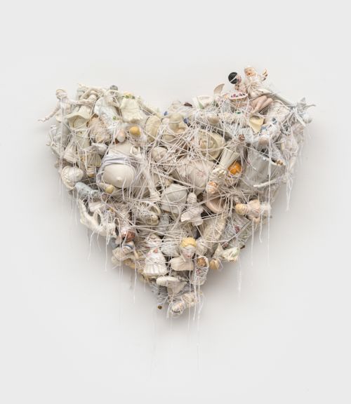 Portia Munson
Bound Heart, 2025
found figurines, string, thread, rope, and wire support
24 x 28 x 7 inches
61 x 71.1 x 17.8 cm