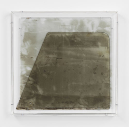 Anneke Eussen
On Different Days 07, 2020
Time-stained car panes, metal hooks, mounted on wood, and plexiglass frame
19.29 x 19.69 x 1.97 inches
49 x 50 x 5 cm
