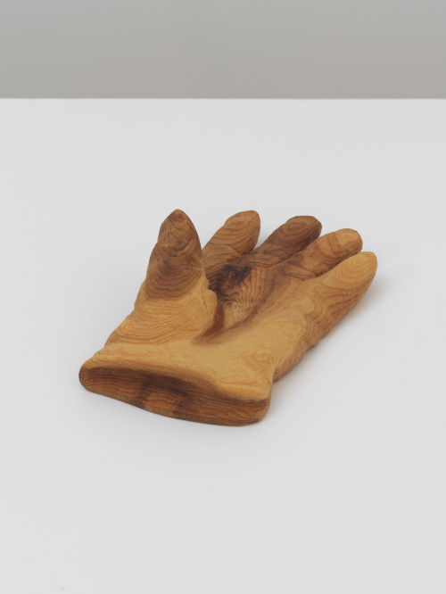 Francis Cape
Glove, 2018
White pine
2.75 x 9.75 x 6 inches
7 x 24.8 x 15.2 cm