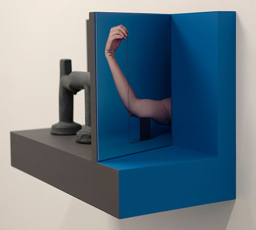 Ellie Krakow
Arm Armature #12 (blue, with grey drip), 2016
glazed ceramic, photo on aluminum, wood and paint
22 x 12 x 16 inches
55.9 x 30.5 x 40.6 cm