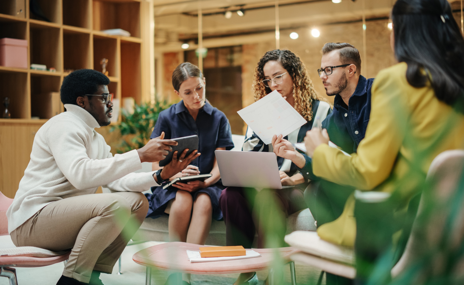 article-preview-card-split-image