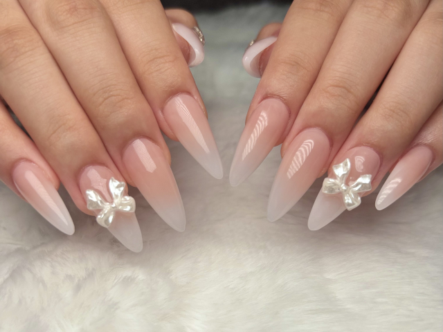 Minimal Japanese nails