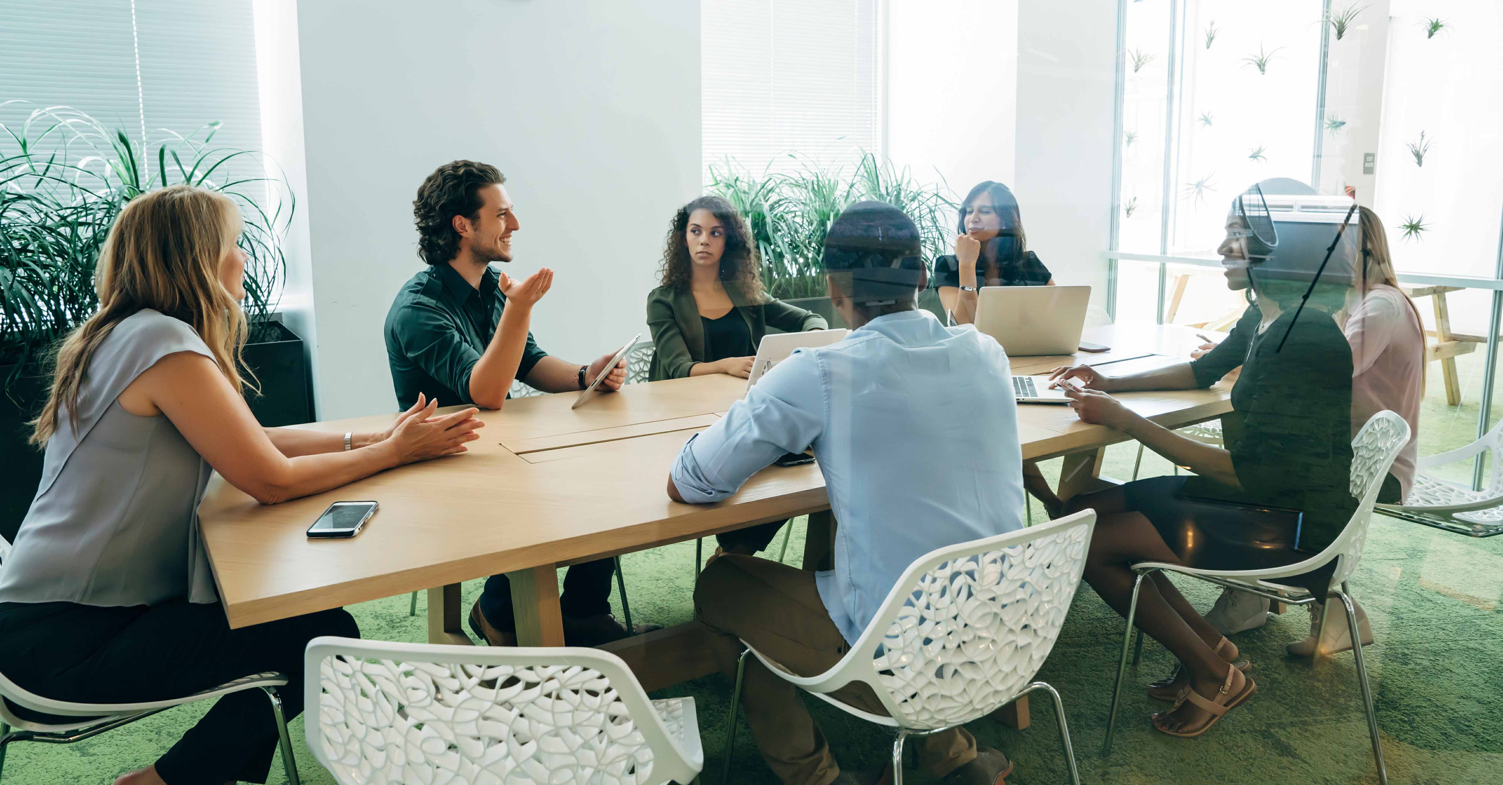 Initiieren Sie ökologisches Engagement in Ihrem Unternehmen! Setzen Sie bei Ihren Beschaffungsprozessen auf umweltfreundliche und verantwortungsbewusste Praktiken. 