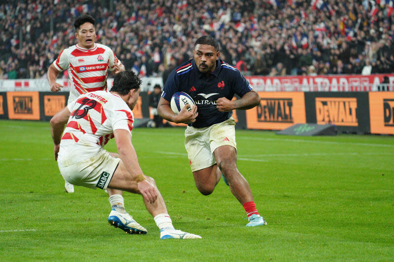 Goose-stepping Mauvaka inspired by All Black Dagg | Rugby - undefined
