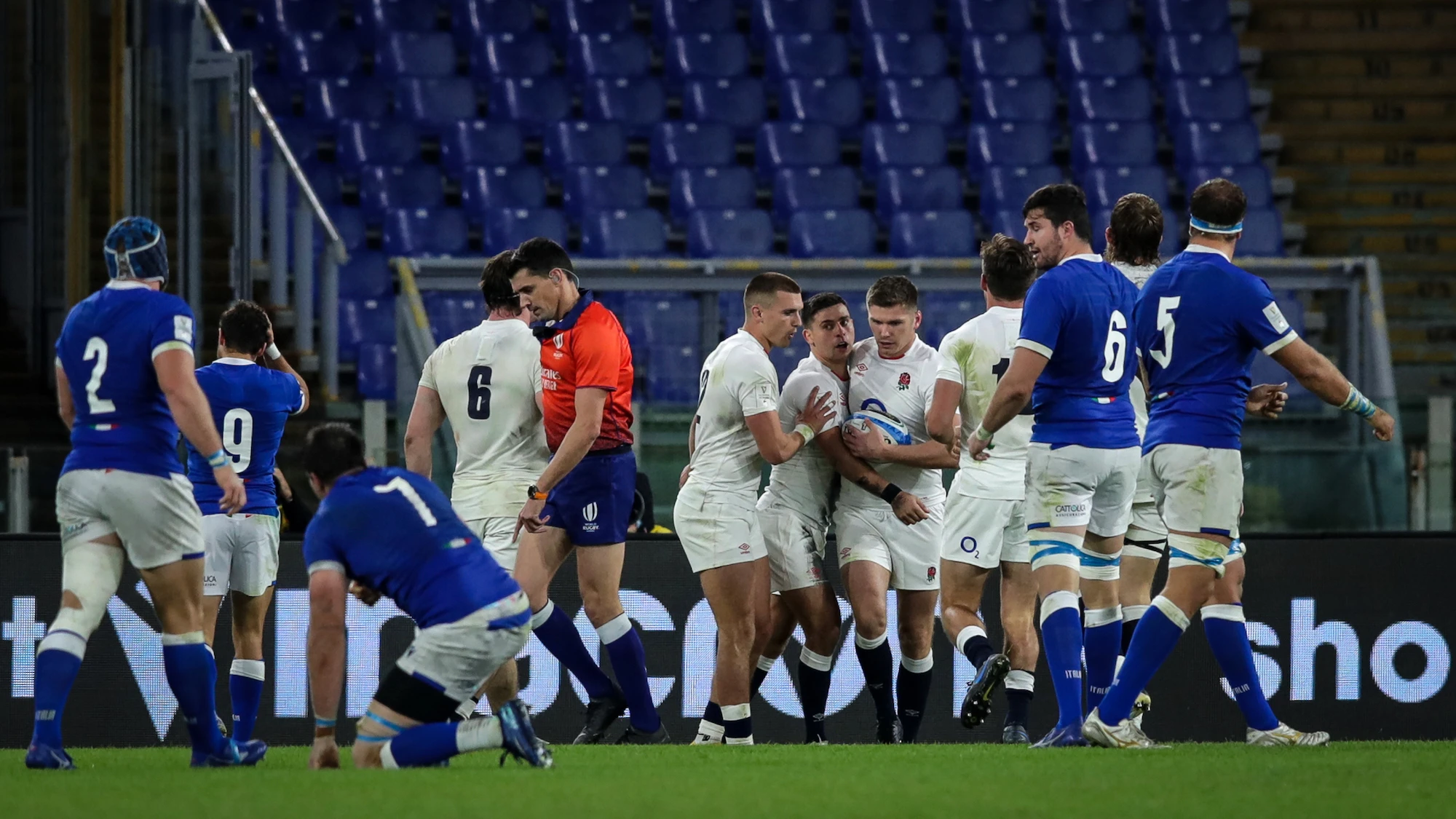 England players celebrate Ben Youngs scoring a try 31/10/2020