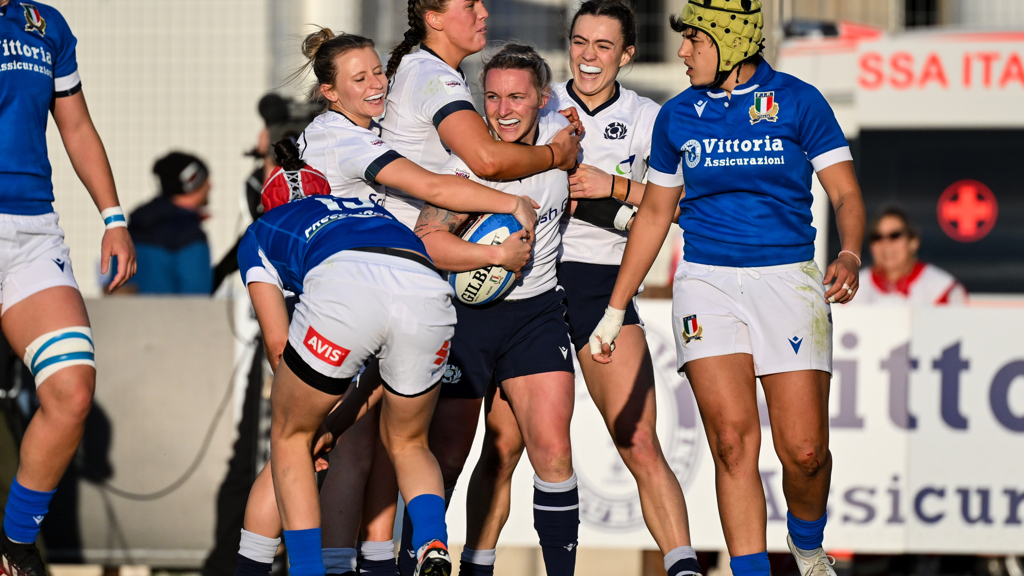 Chloe Rollie scores the third try for Scotland against Italy