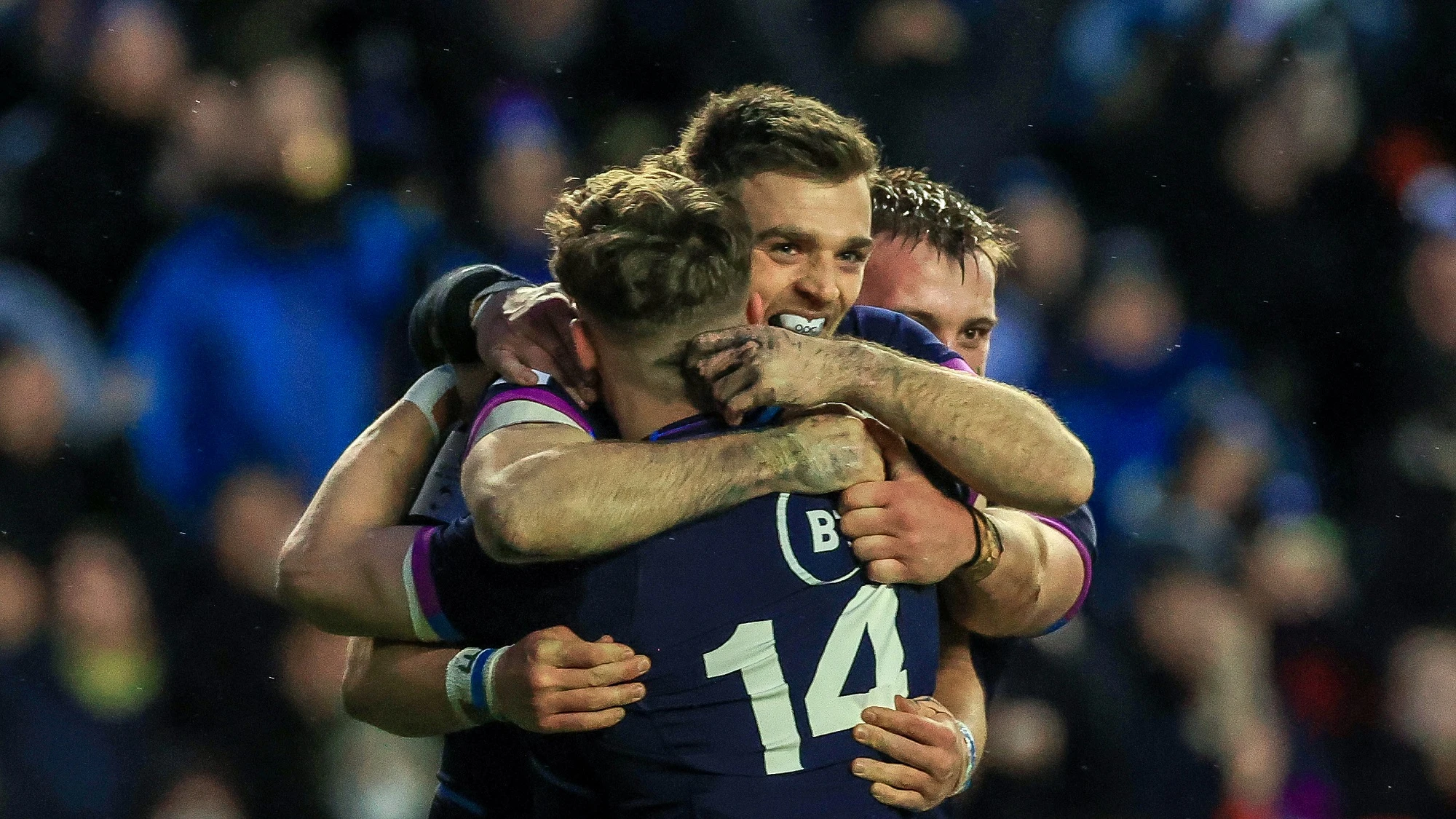 Ben White celebrates scoring their first try with teammates 5/2/2022