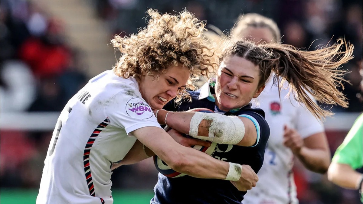 England's Ellie Kildunne tackles Scotland's Helen Nelson during the 2025 Guinness Women's Six Nations.