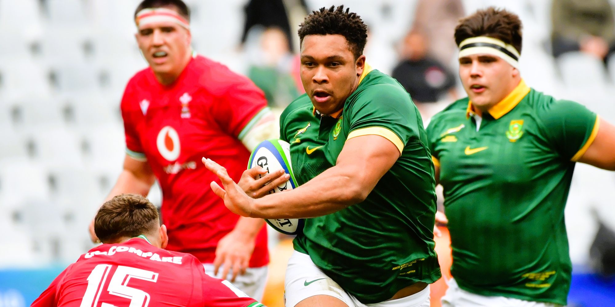 Zachary Porthen carries the ball for the Junior Springboks against Wales U20.