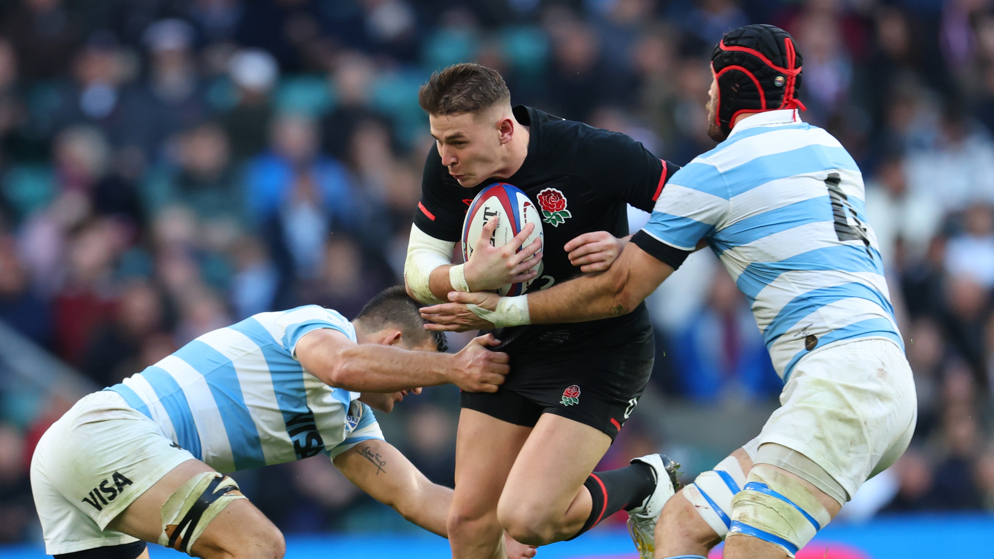 England's Freddie Stewart is tackled by Argentine duo Juan Martín González and Matías Alemanno in the 2022 Autumn Nations Series clash.