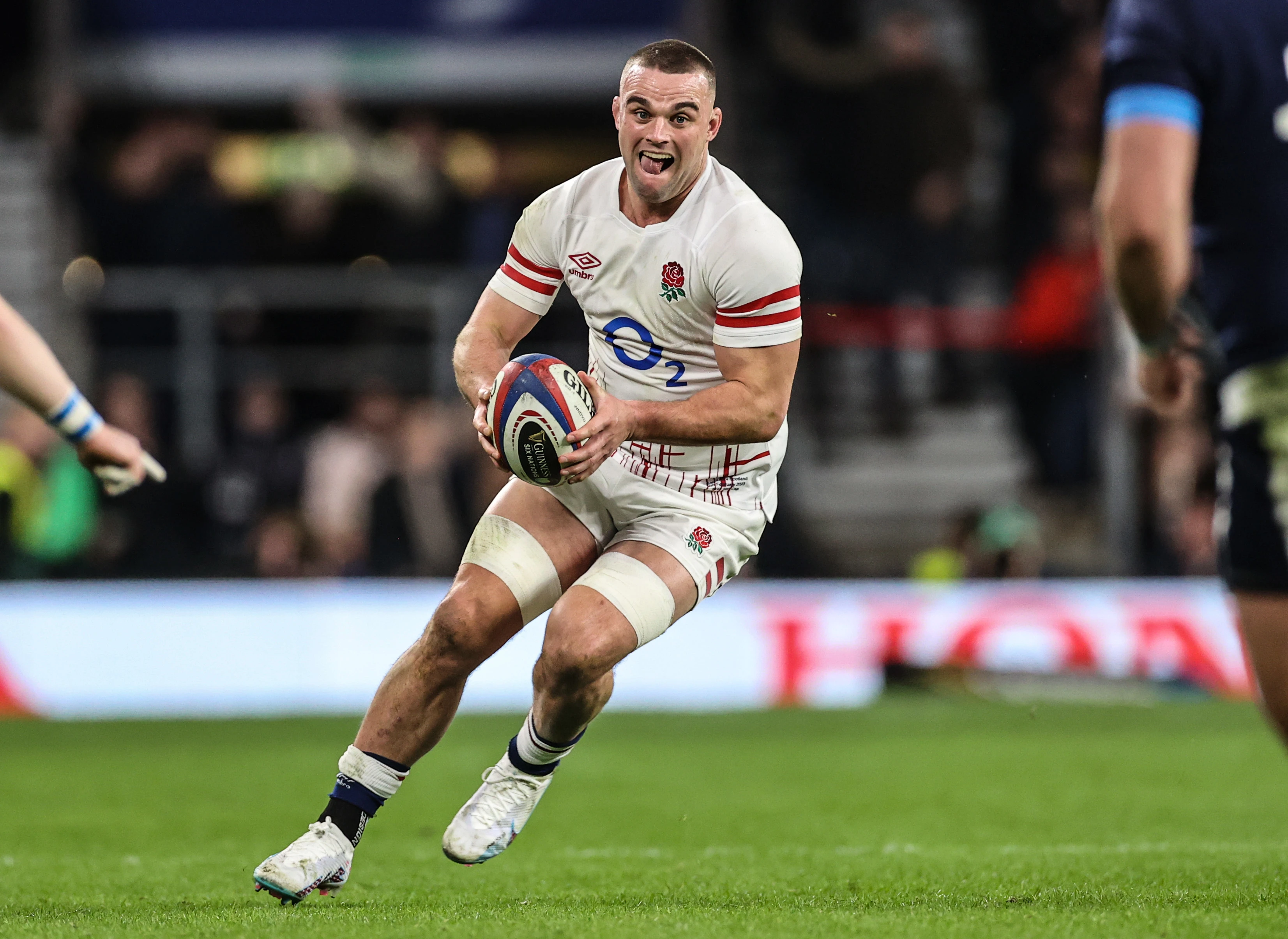 Fin Smith - England - Guinness Men's Six Nations