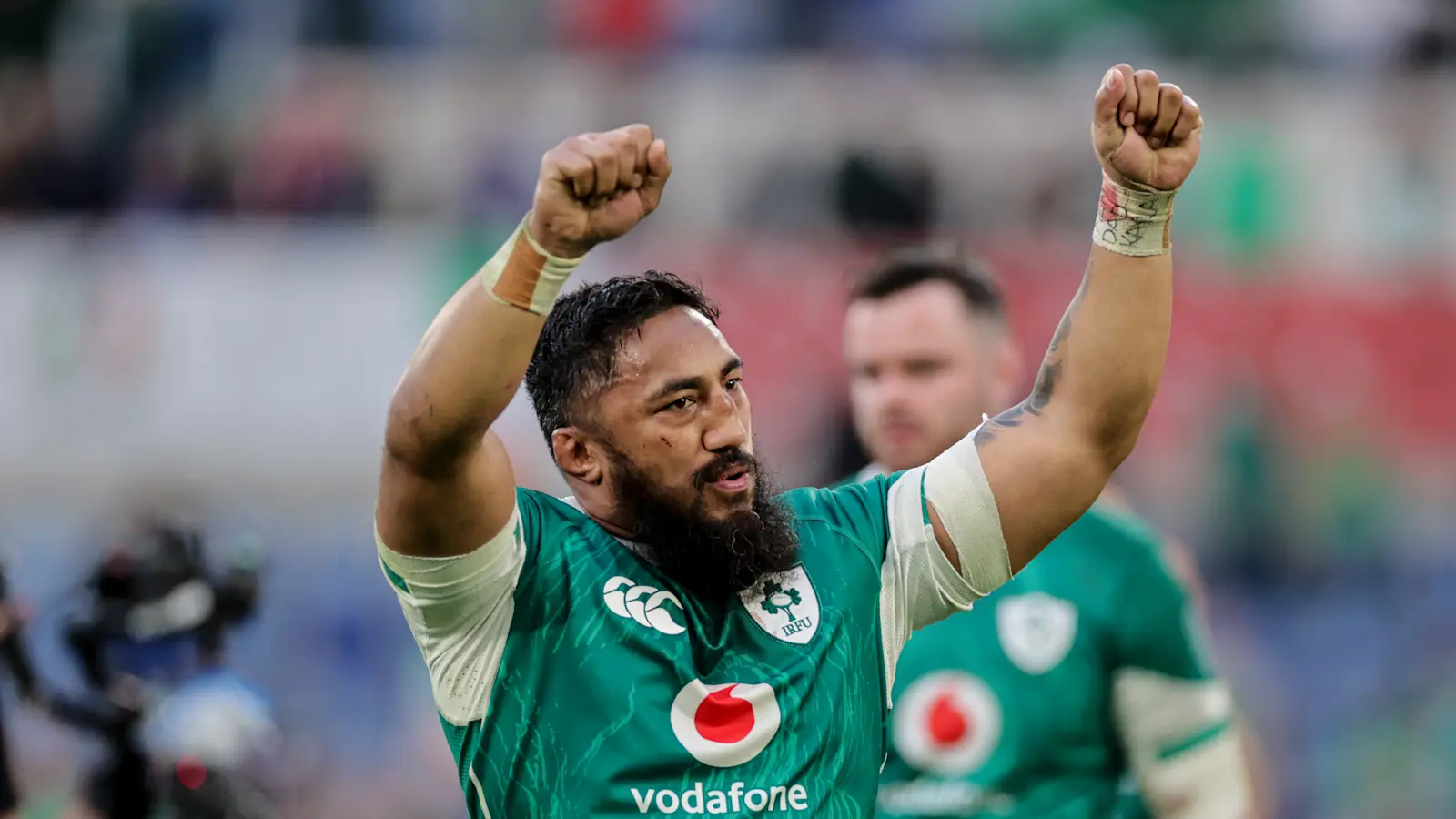 Bundee Aki