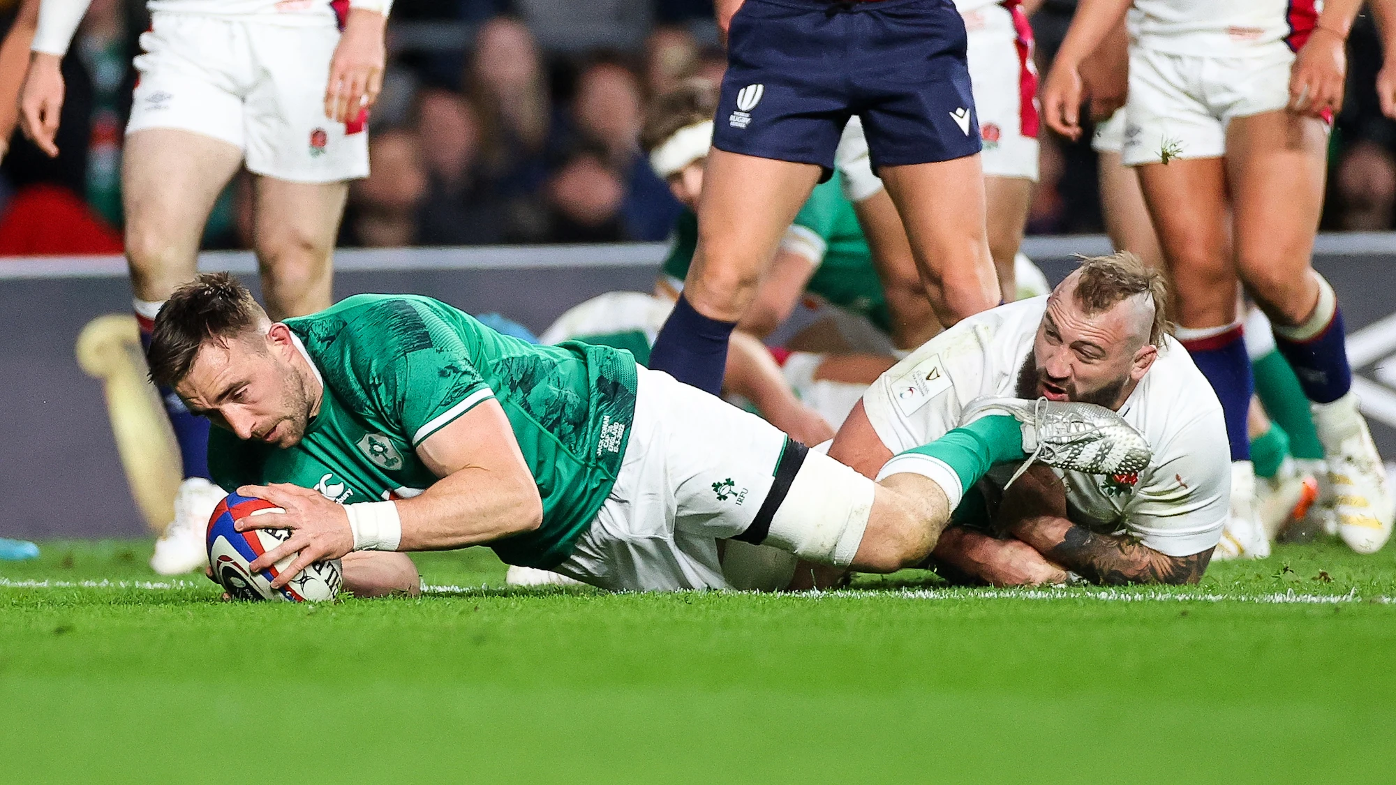 Jack Conan scores their third try