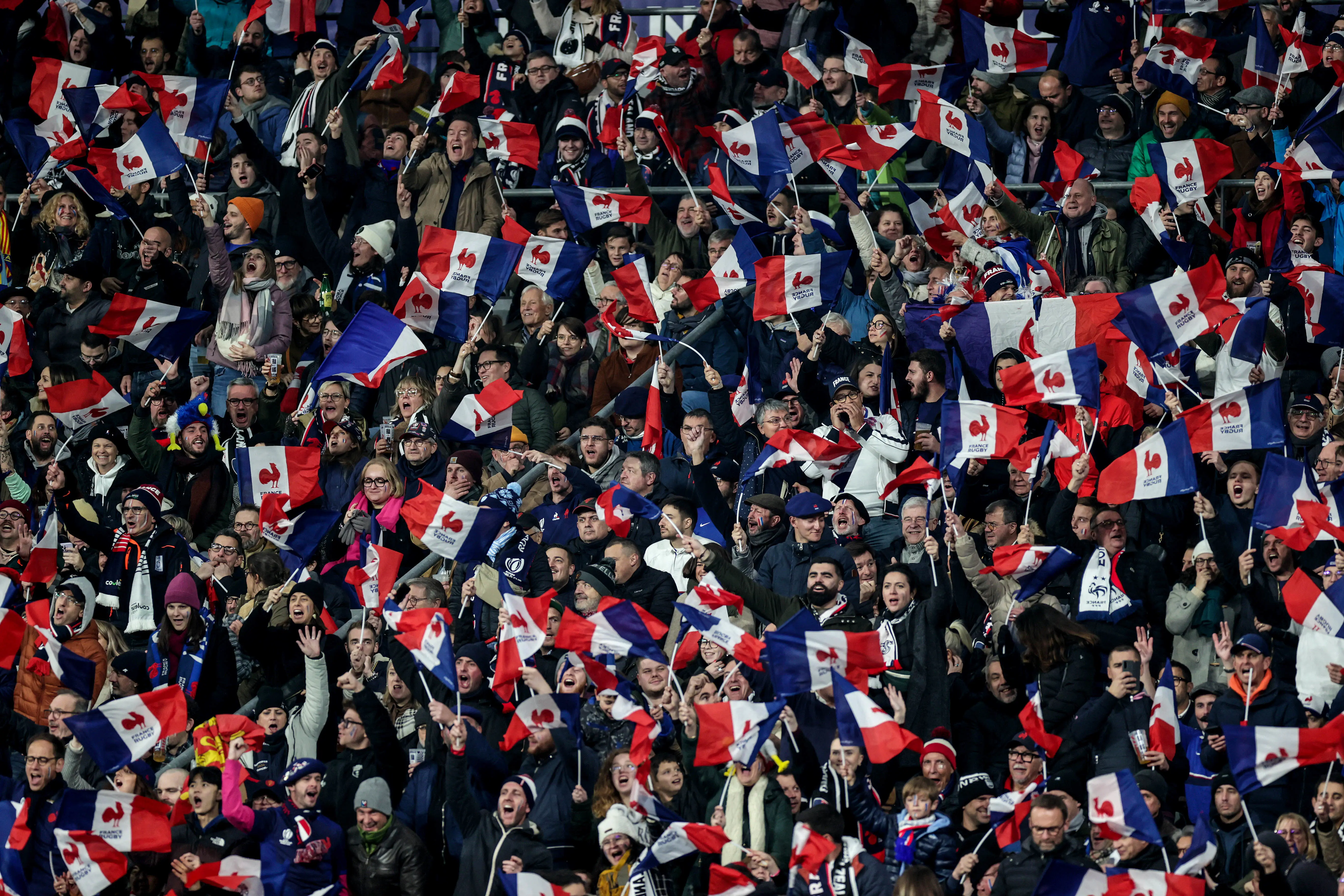 french crowd - frg