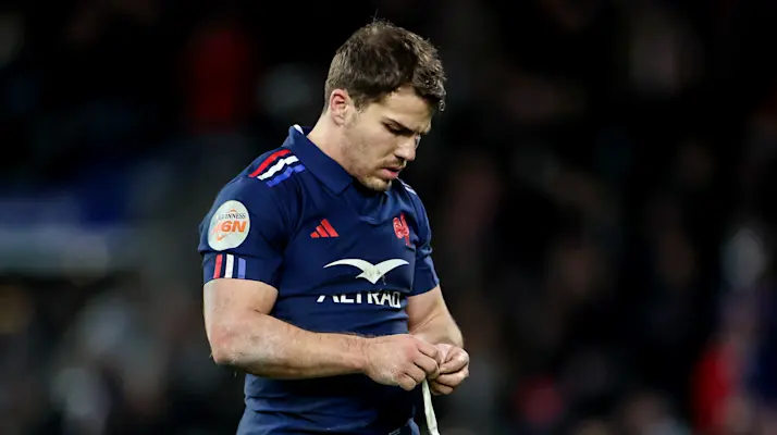 Dupont looks dejected after England loss