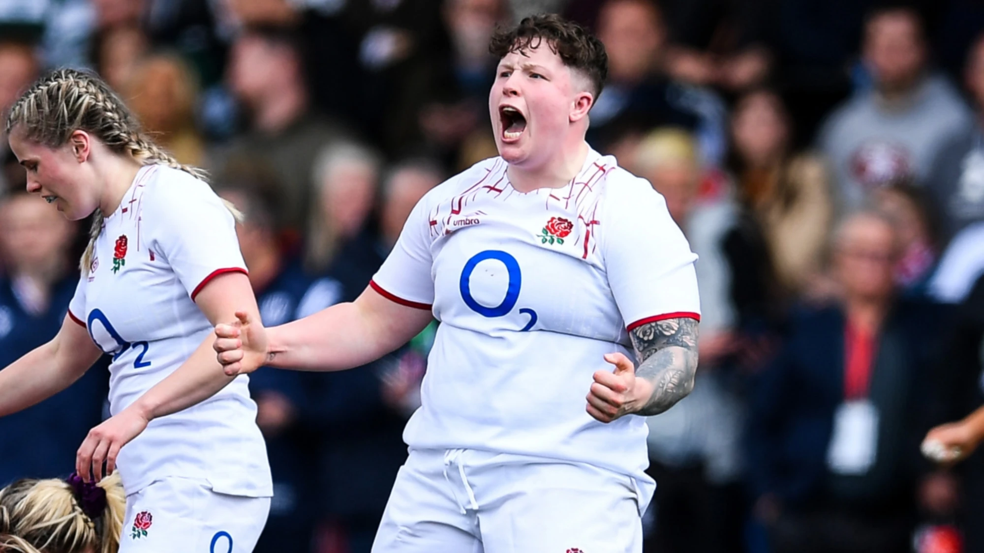 Hilde Boterman Ellie Kildunne - England - Guinness Women's Six Nations