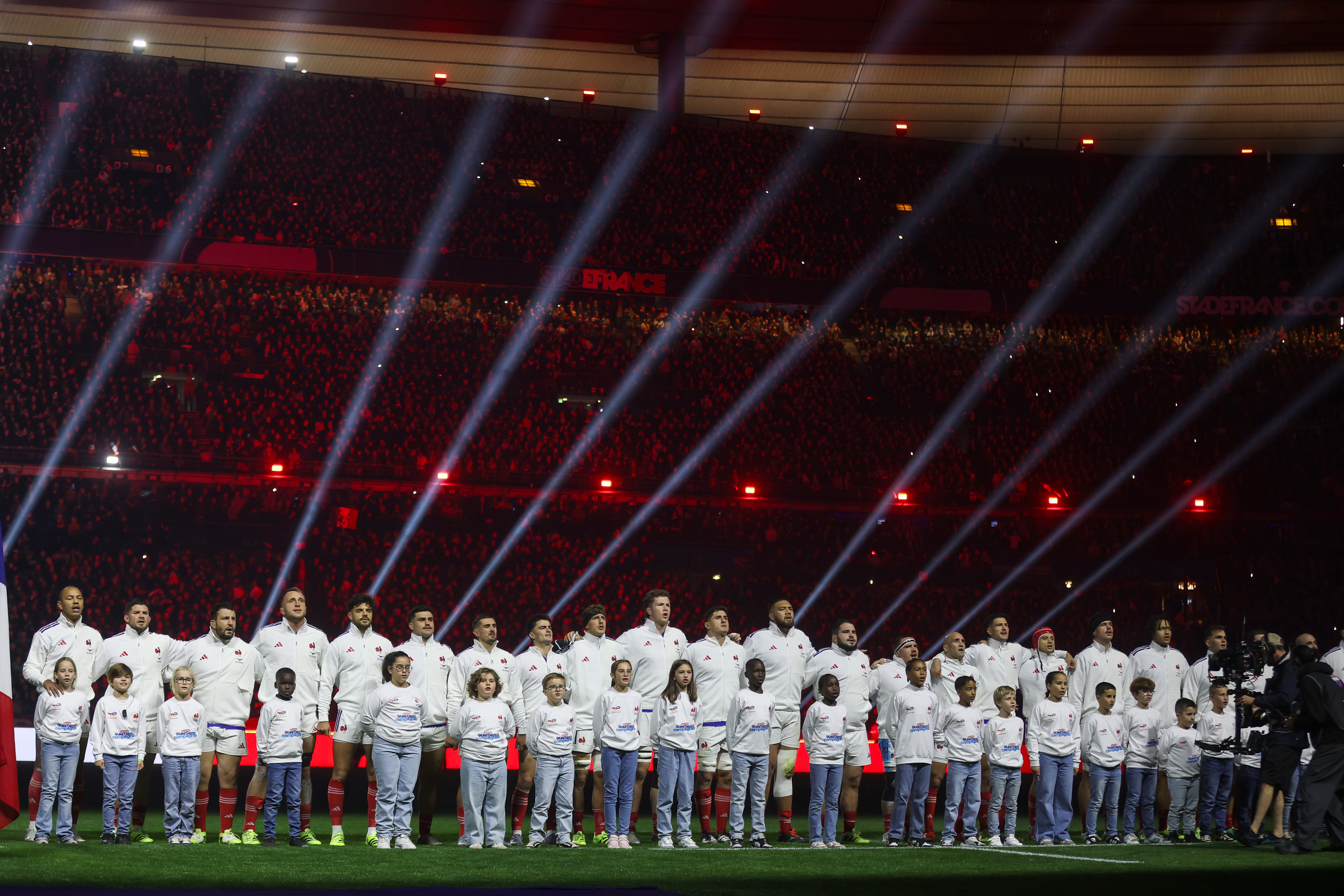 France team during the national anthem ahead of the 2025 Quilter Nations Series game between France and South Africa in Stade de France, Paris, France, Saturday, November 8, 2025 (Photo by Tom Maher / Inpho)