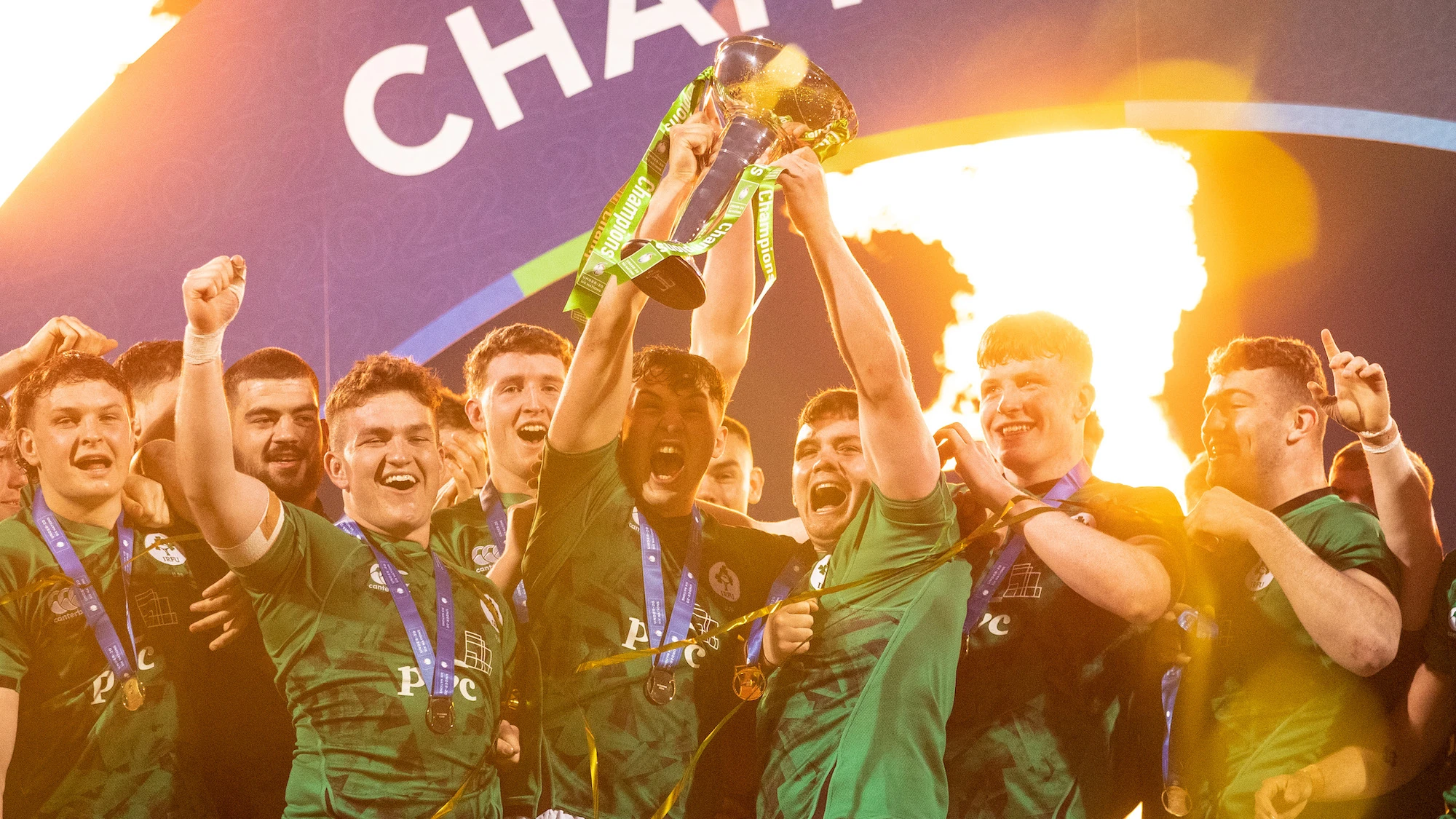 Reuben Crothers and Jack Boyle lift the Under-20 Six Nations for Ireland 20/3/2022