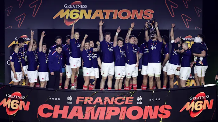 France celebrate winning the 2025 Guinness Men's Six Nations