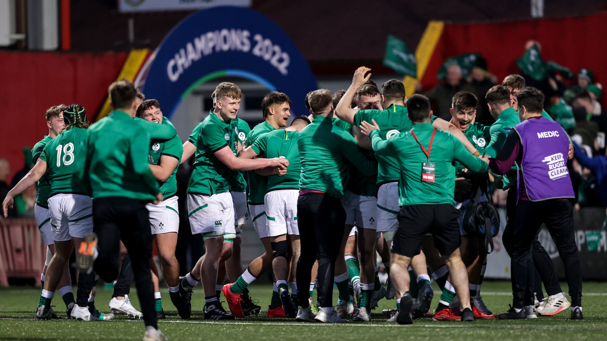 Ireland celebrate winning the Under 20 Six Nations championship 20/3/2022