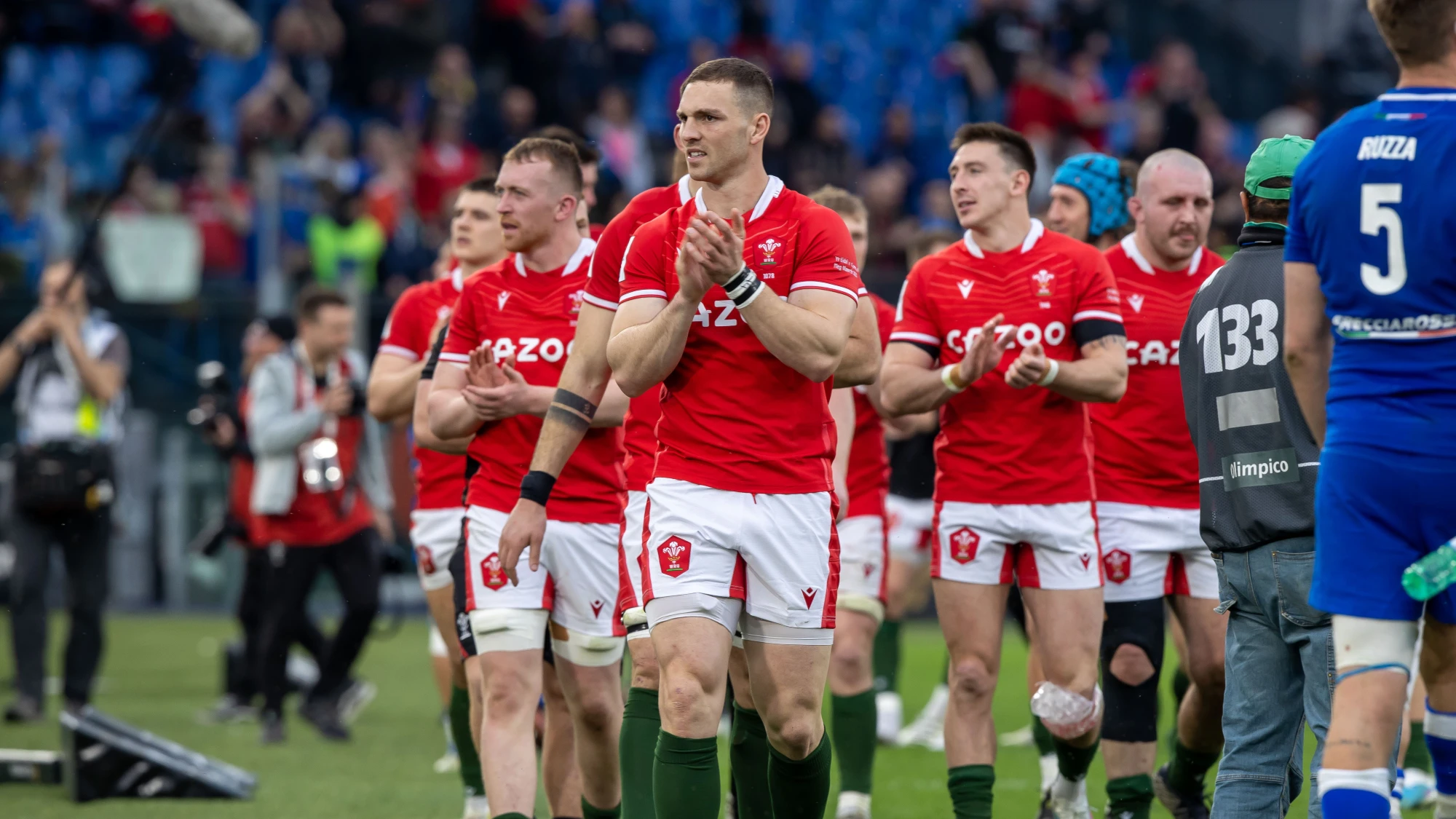 George North celebrates victory against Italy in 2023