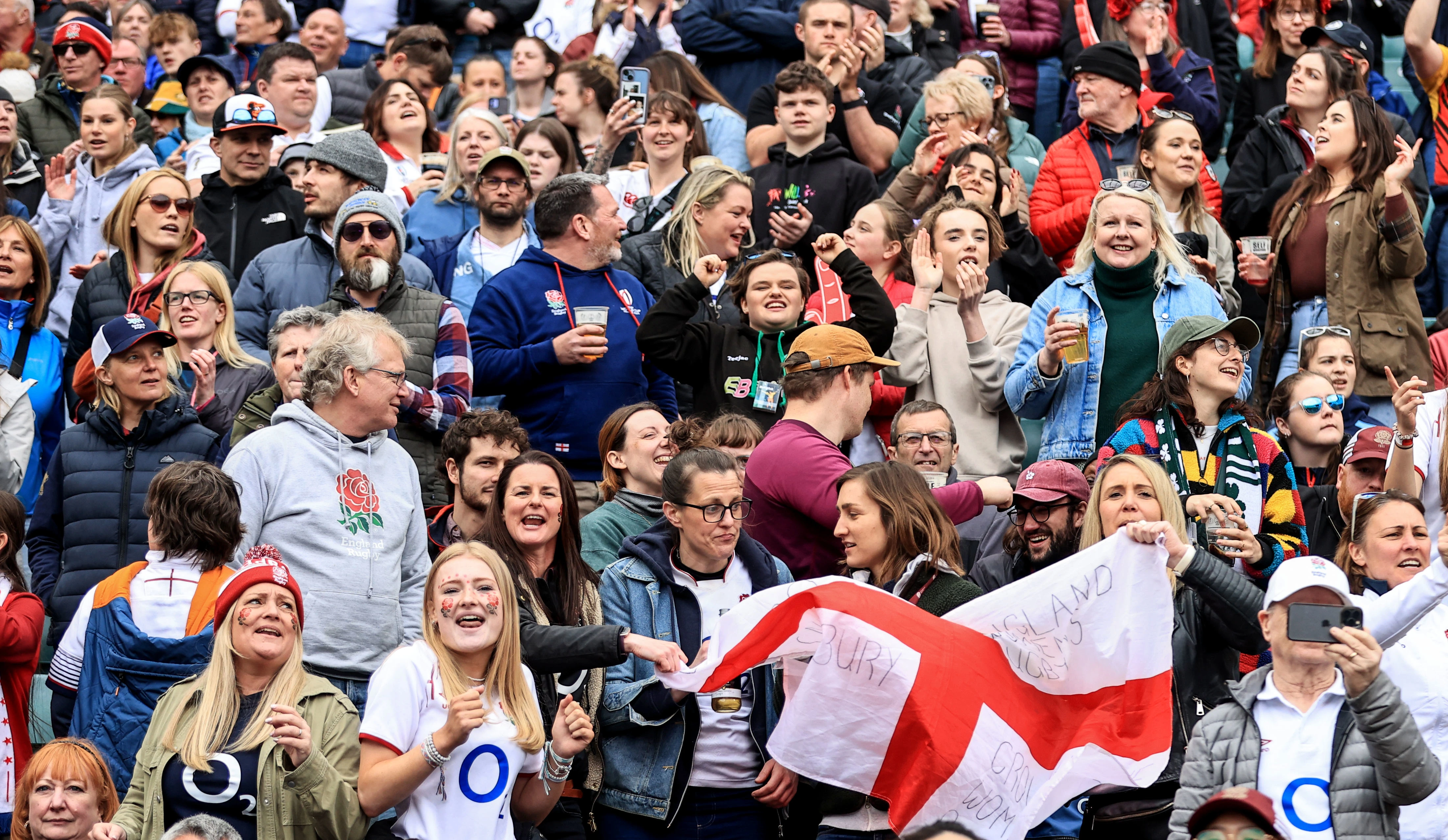 england w6n fans