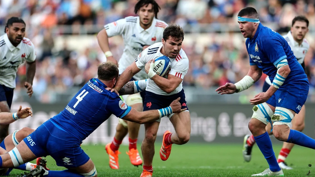 Italy's Niccolo Cannone tackles France's Antoine Dupont during the 2025 Six Nations Championship 