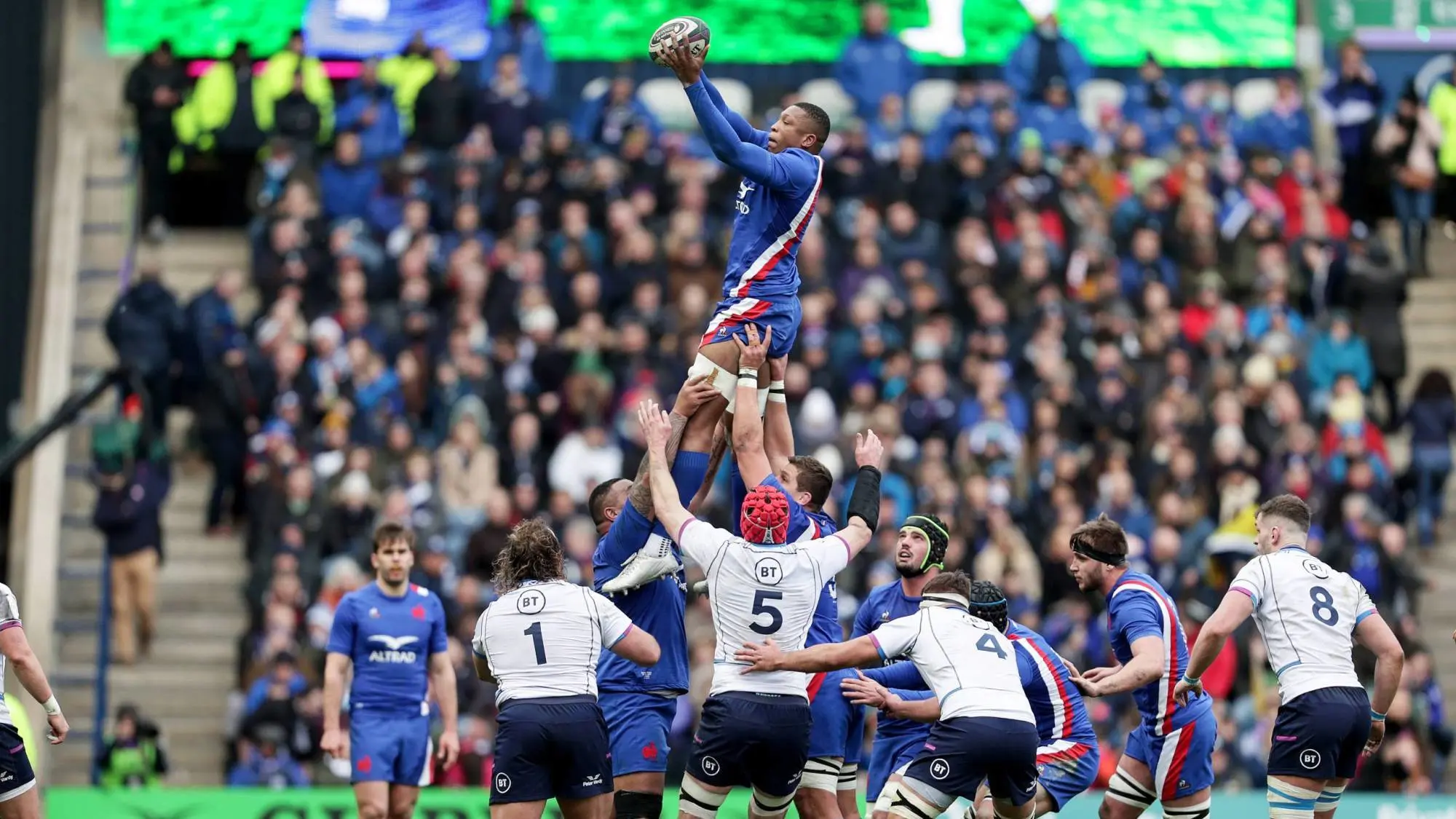 Cameron Woki in a line-out as France defeated Scotland in Round 3