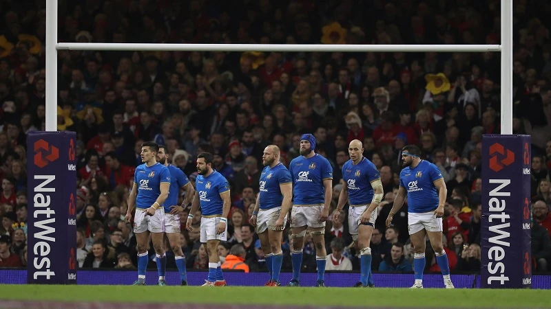 Italy&#8217;s team after a try  11/3/2018