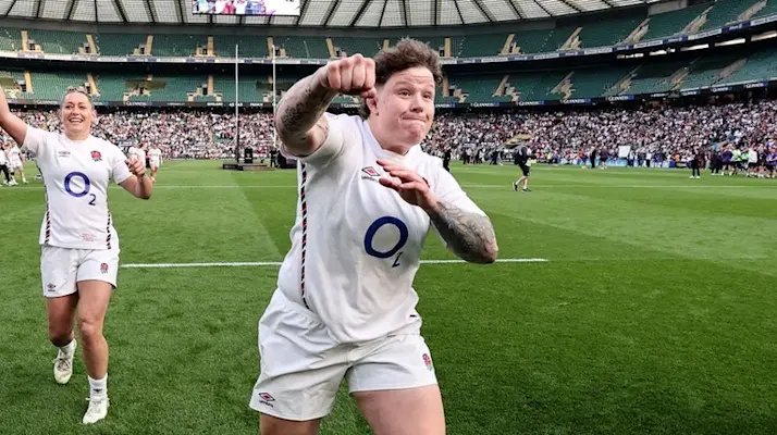 Hannah Botterman celebrates defeating France to claim the 2025 Grand Slam.