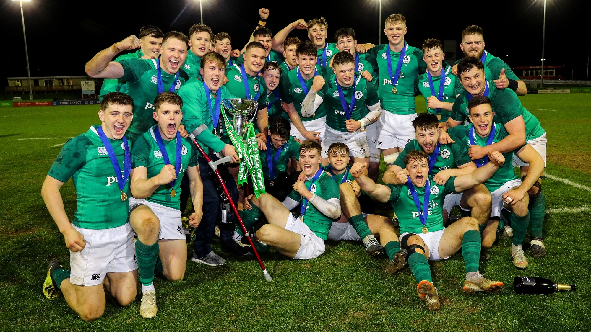 Ireland players celebrate after the game 15/3/2019