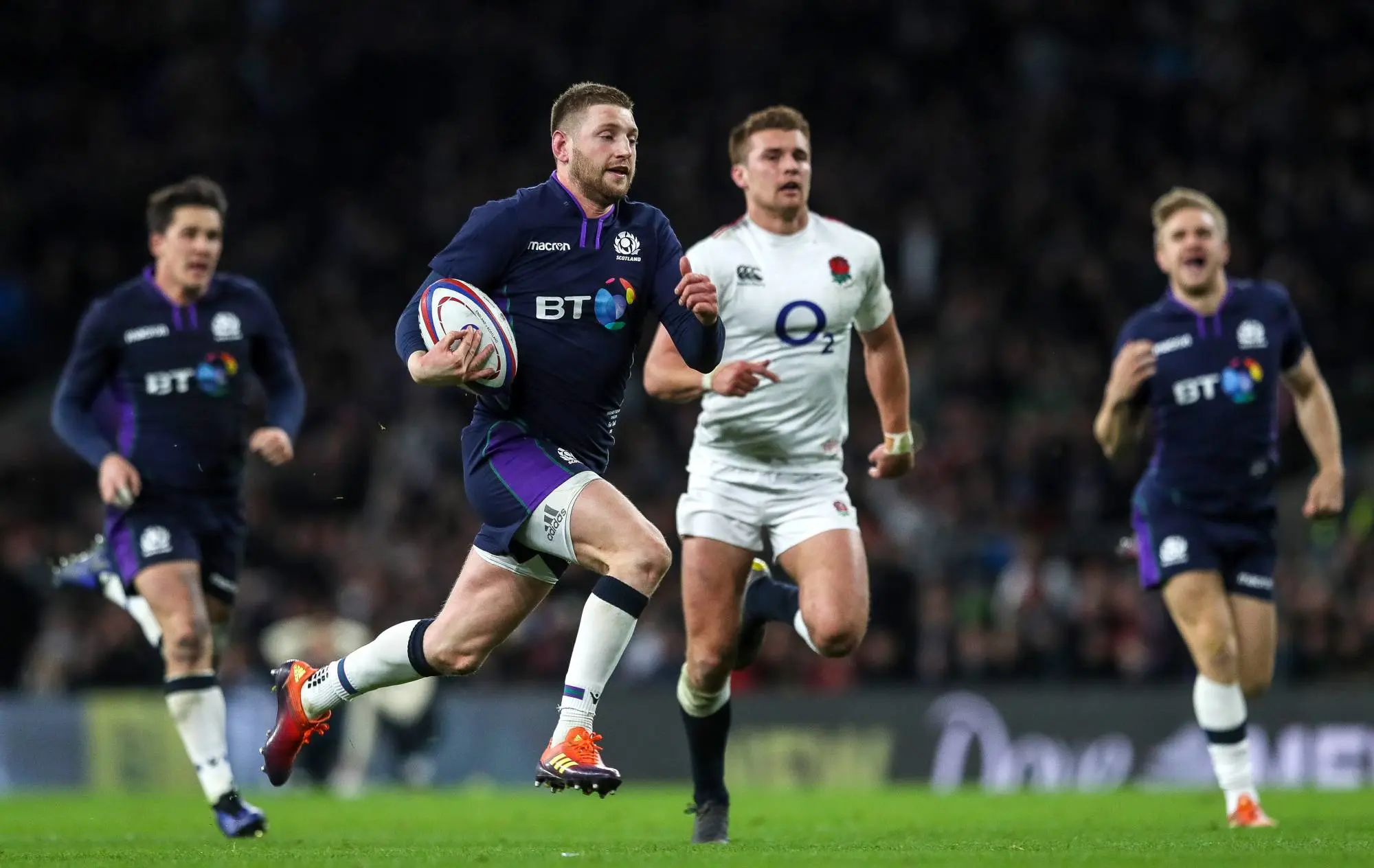 Finn Russell runs in to score a try 16/3/2019